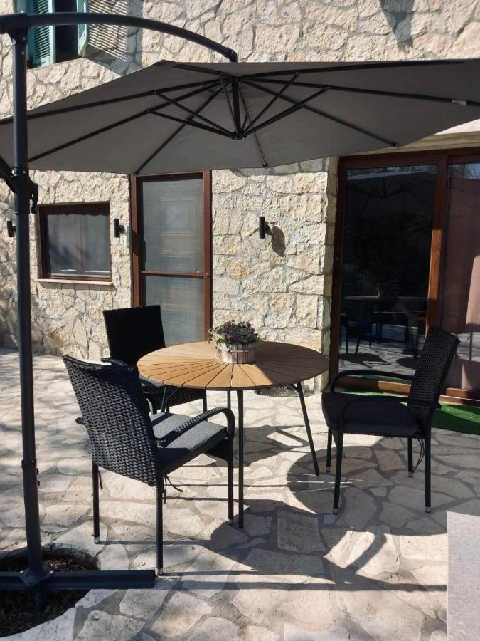 Moxy Paxos Apartments ガイオス エクステリア 写真